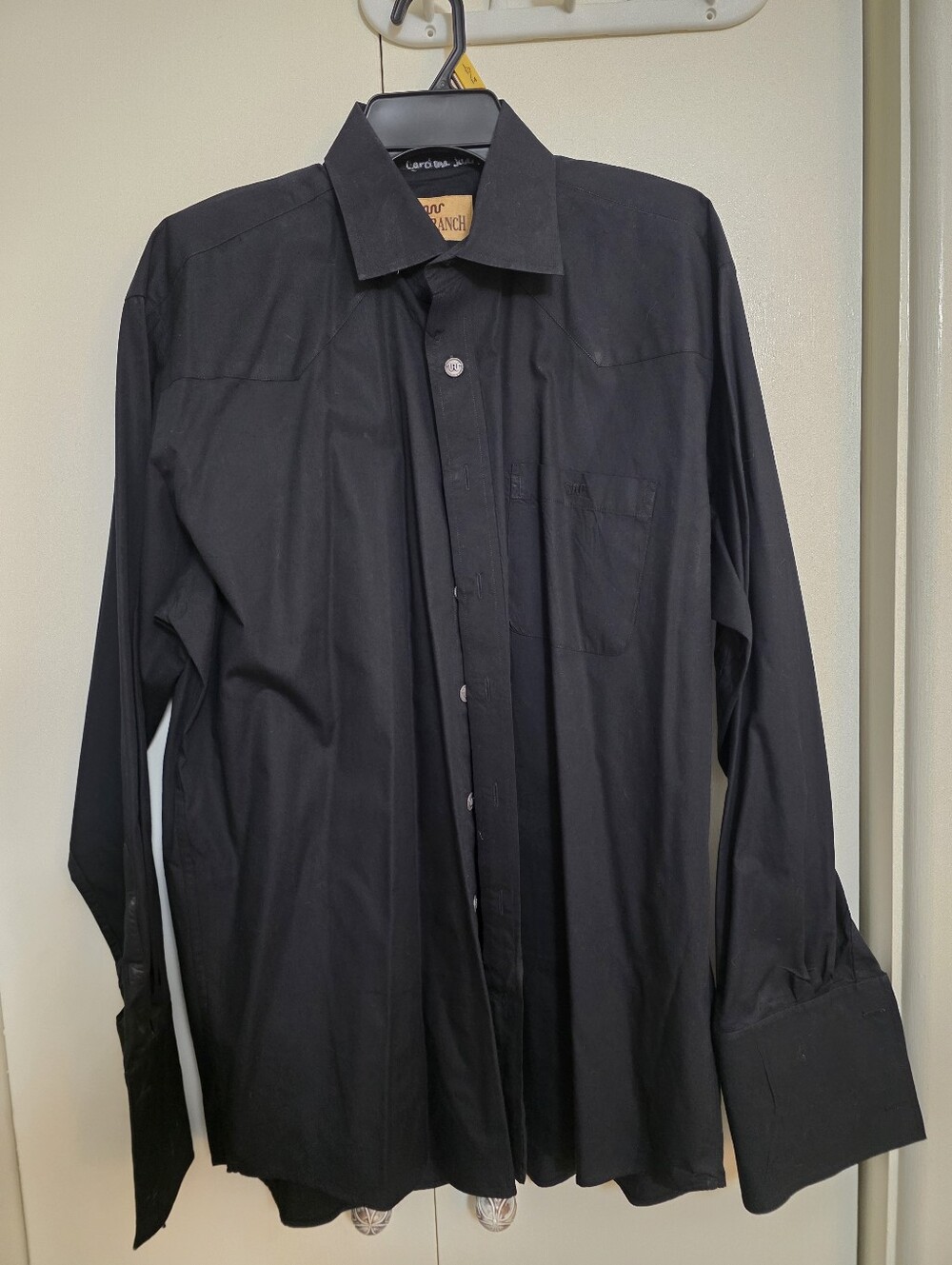 Wrangler Men's Black Long-Sleeve Dress Shirt